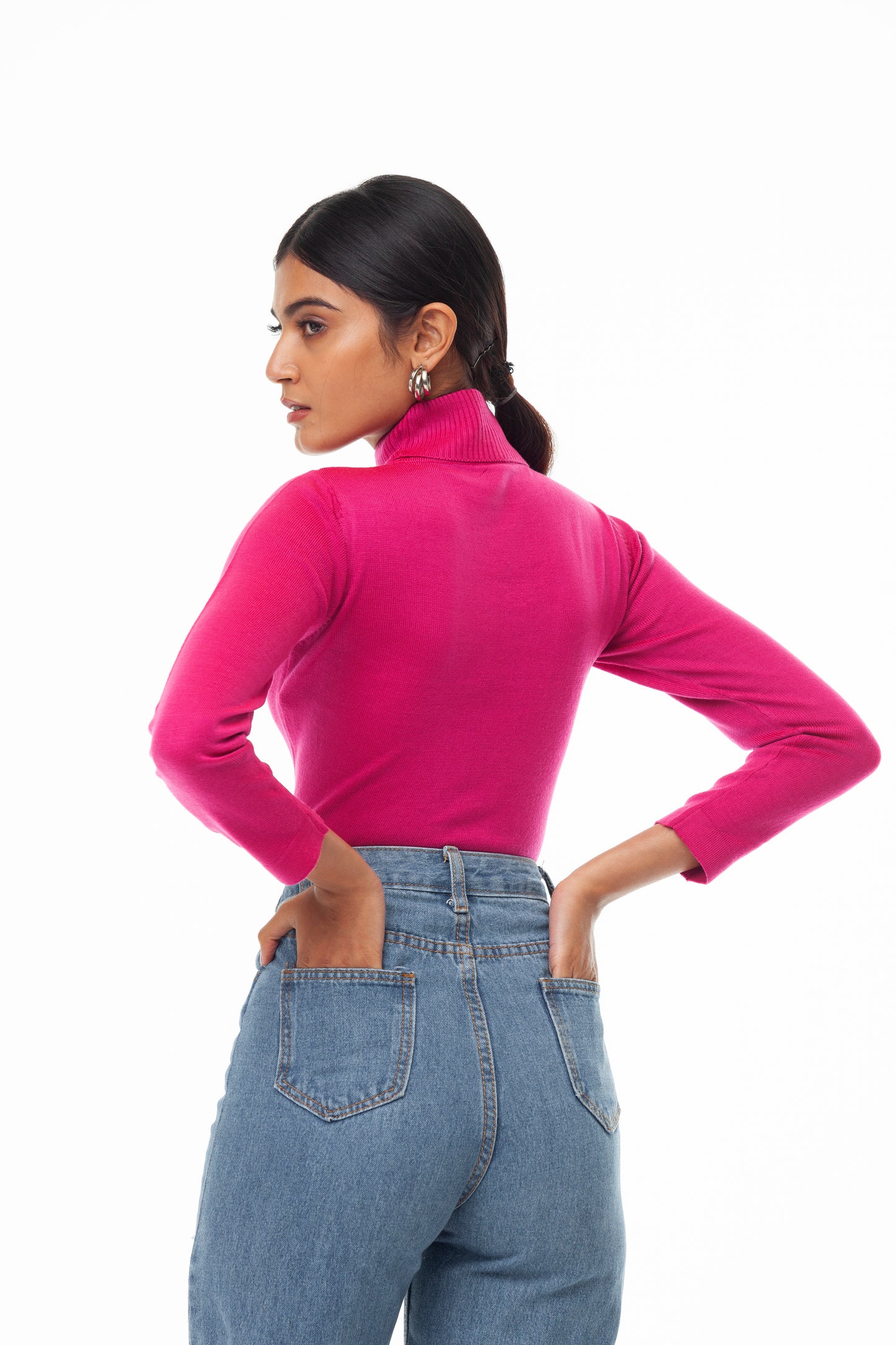 MAGENTA SINGLE JERSEY TURTLE NECK SWEATER